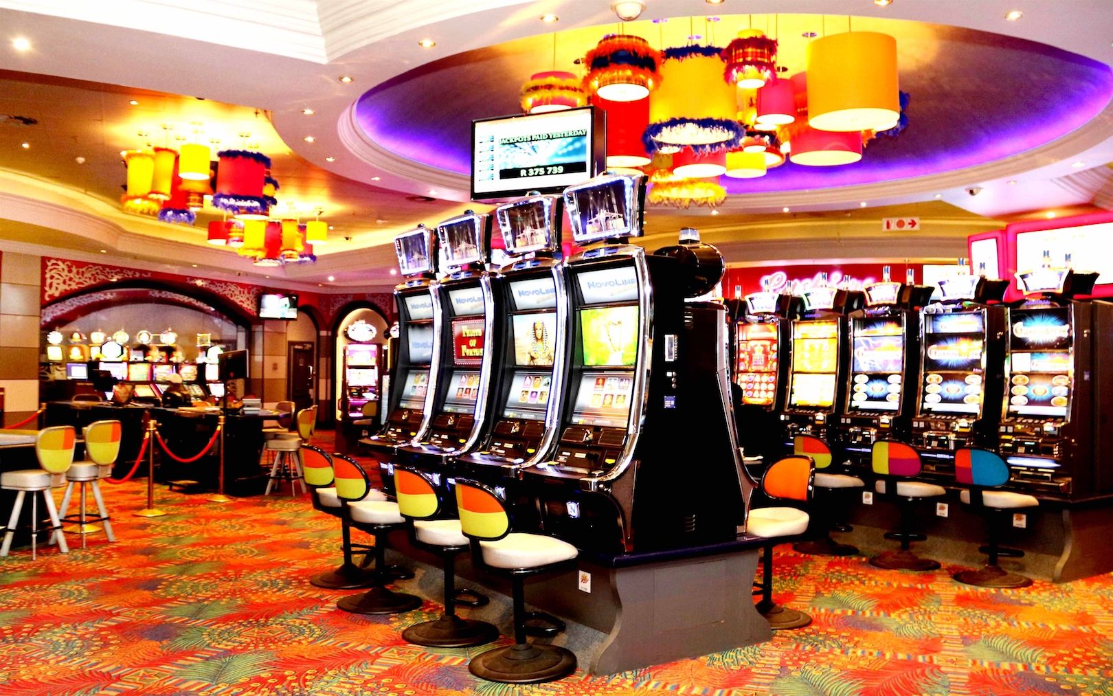 Slot Makinelerde Kazanma Ritüelleri: İstatistiklerin Gizemi